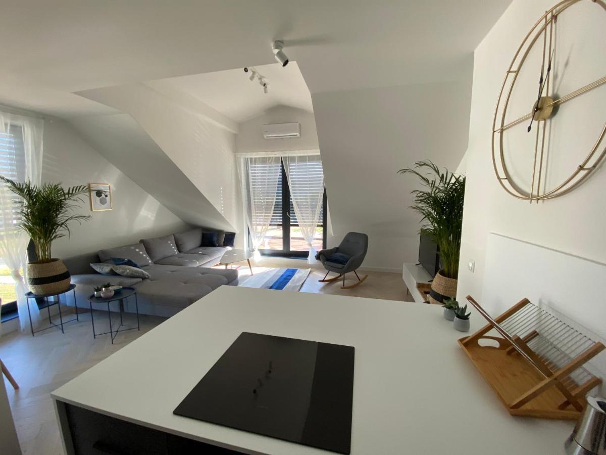 Lazy Deer - Apartamenty Jelenia Góra Exteriör bild